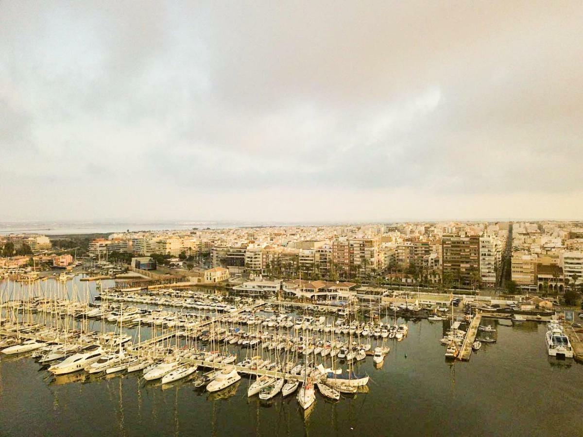 Sunshine Apartment Torrevieja Ngoại thất bức ảnh